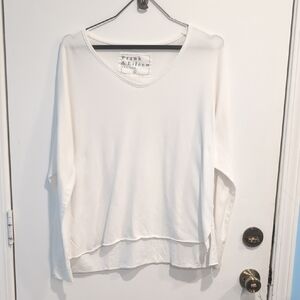 Frank & Eileen The Lab White Long Sleeve Cotton Vneck Tee Size Small Oversized